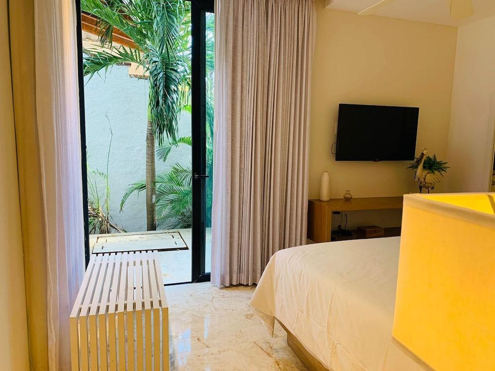 Anah Suites Playa del Carmen Exterior photo