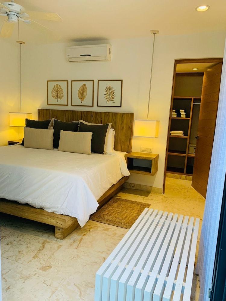 Anah Suites Playa del Carmen Exterior photo